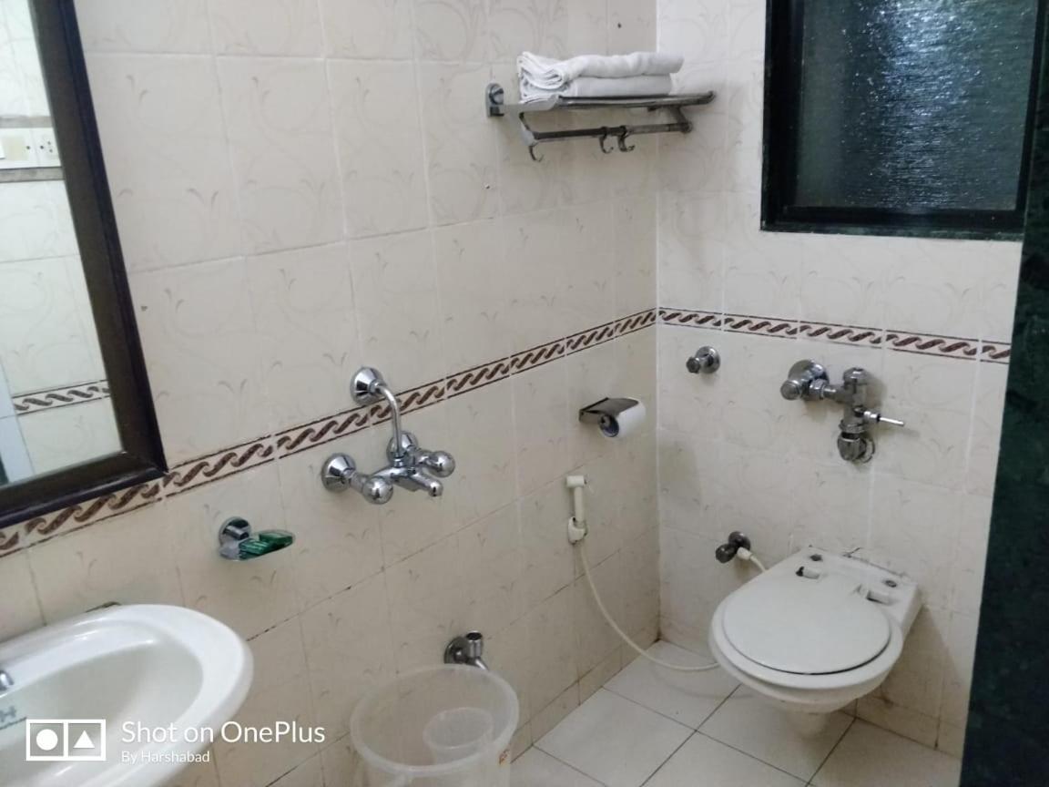 Hotel The Amol Navi Mumbai